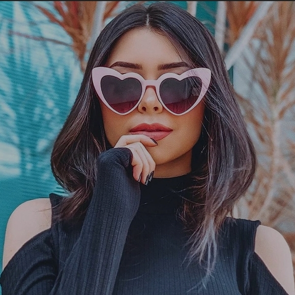 Accessories - NIP Pink Heart Shaped Womens Sunglasses